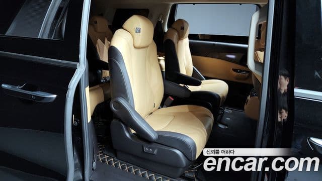 Kia Carnival 2021 — Şəkil 12/20