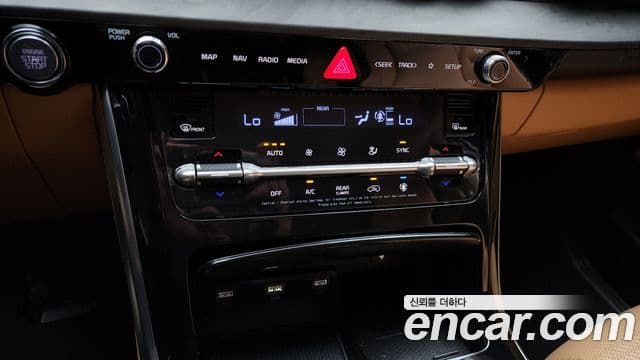 Kia Carnival 2021 — Şəkil 17/20