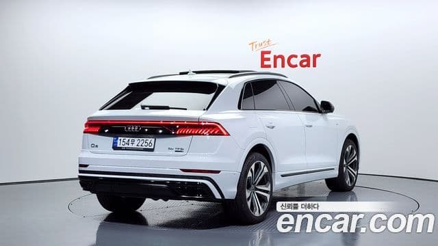 Audi Q7 2023 — Şəkil 2/20