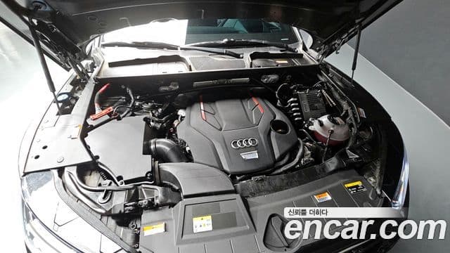 Audi SQ5 2022 — Photo 8/20
