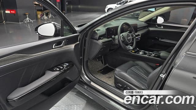 Kia K5 2023 — Şəkil 15/20