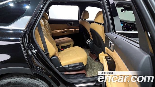 Kia Sorento 2020 — Фото 12/20