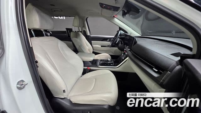 Kia Carnival 2022 — Şəkil 10/20
