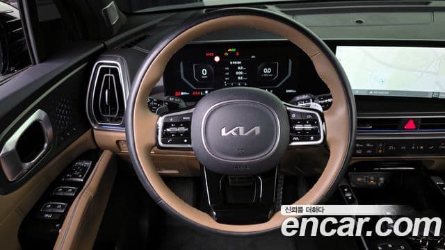 Kia Sorento 2023 — ფოტო 15/20