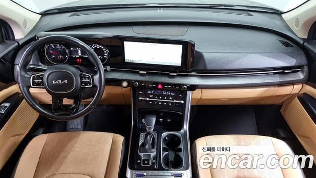 Kia Carnival 2023 — ფოტო 7/20