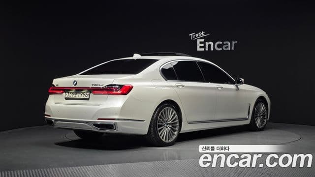 BMW 7 Series 2020 — ფოტო 2/20