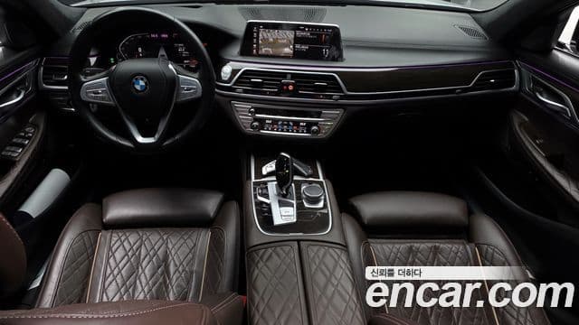 BMW 7 Series 2020 — ფოტო 7/20