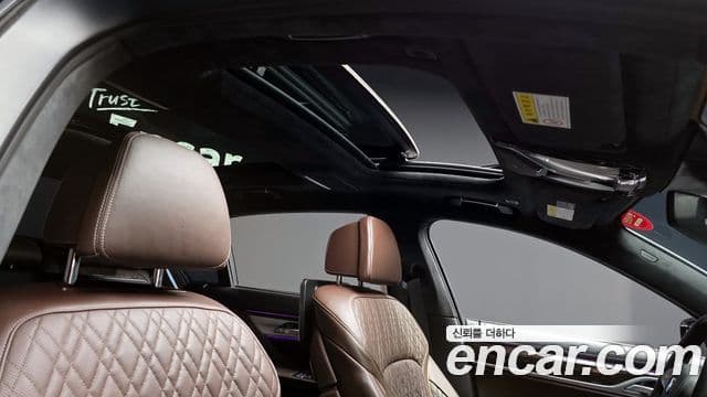 BMW 7 Series 2020 — ფოტო 20/20