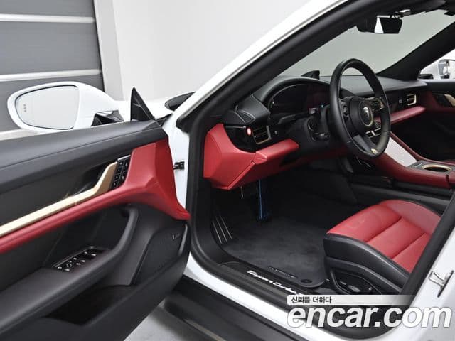 Porsche Taycan 2025 — Photo 3/20