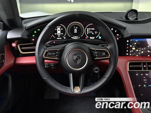 Porsche Taycan 2025 — Photo 20/20