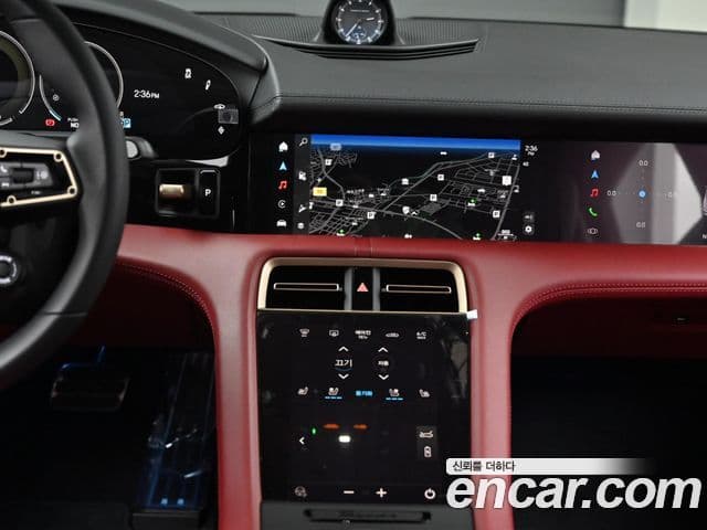 Porsche Taycan 2025 — Photo 15/20