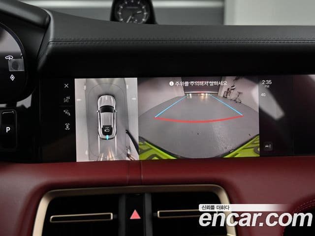Porsche Taycan 2025 — Photo 12/20