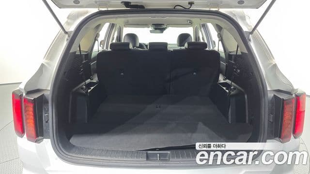 Kia Sorento 2022 — ფოტო 20/20