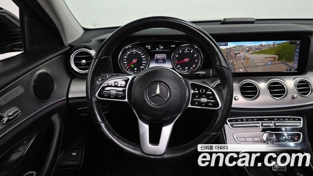 Mercedes-Benz E-Class 2019 — ფოტო 20/20