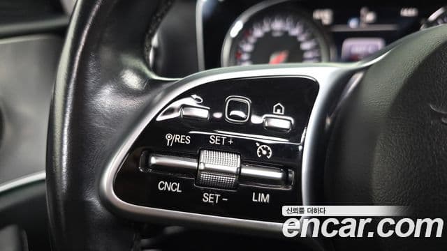 Mercedes-Benz E-Class 2019 — ფოტო 9/20