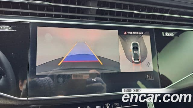 Audi Q7 2021 — фото 16 из 20