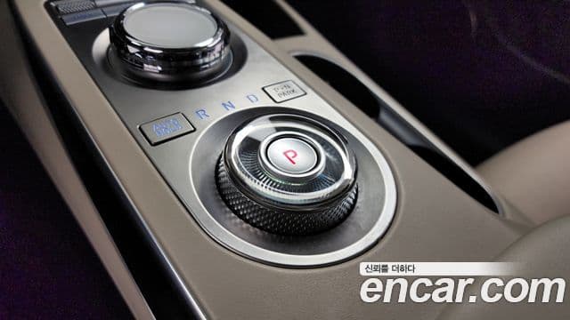 Genesis GV70 2021 — Şəkil 9/20