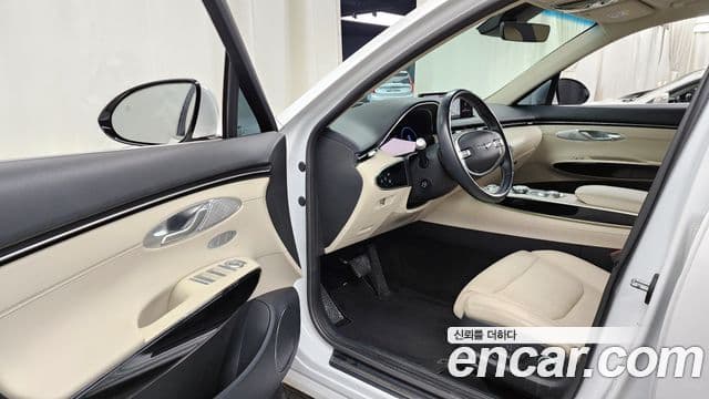 Genesis GV70 2021 — Şəkil 10/20