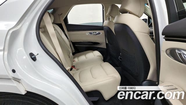 Genesis GV70 2021 — Şəkil 12/20