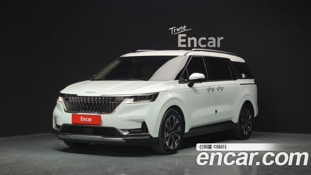 Kia Carnival 2022 — ფოტო 1/20