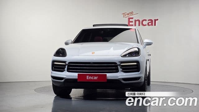 Porsche Cayenne 2021 — Фото 3/20