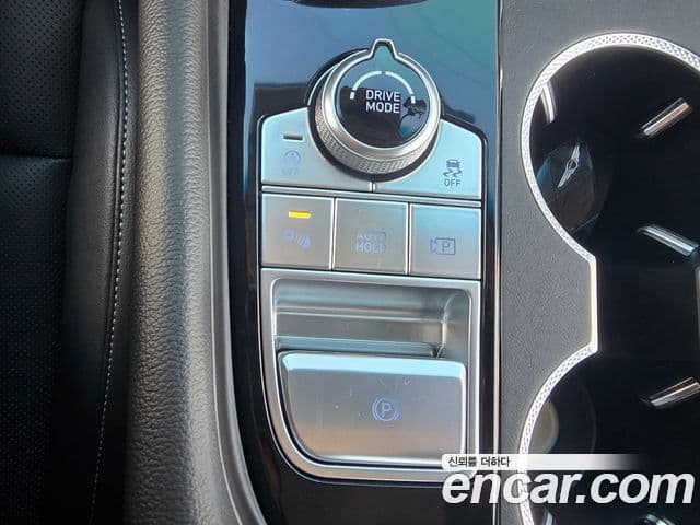 Genesis G70 2025 — ფოტო 8/20