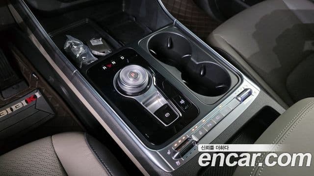 Kia Carnival 2025 — Фото 8/20