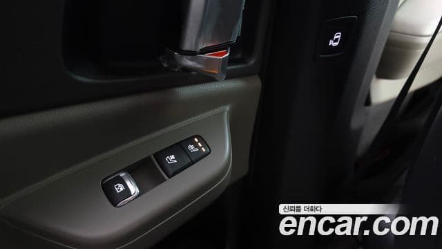 Kia Carnival 2025 — Фото 15/20