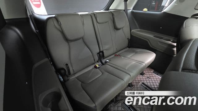 Kia Carnival 2025 — Фото 19/20