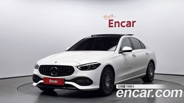 Mercedes-Benz C-Class 2022 — Photo 11/20