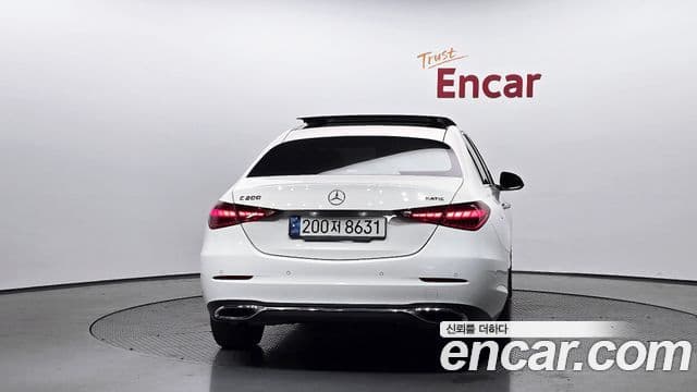 Mercedes-Benz C-Class 2022 — Photo 17/20