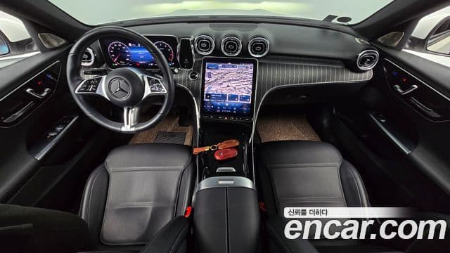 Mercedes-Benz C-Class 2022 — Photo 14/20