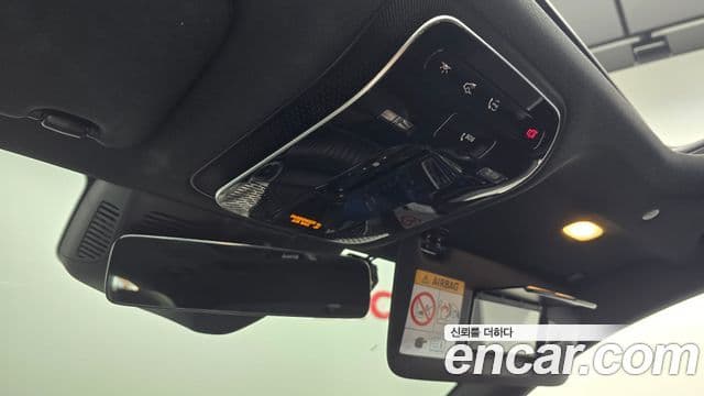 Mercedes-Benz C-Class 2022 — Photo 19/20
