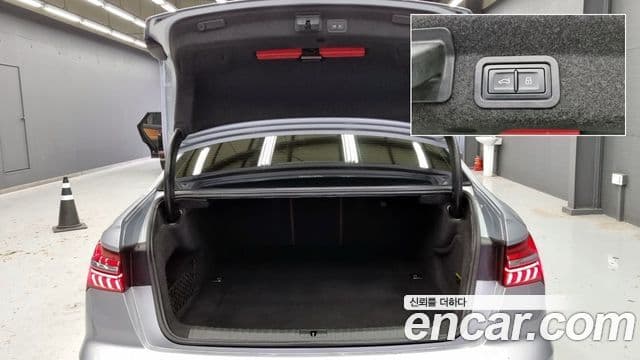 Audi A6 2020 — ფოტო 2/18