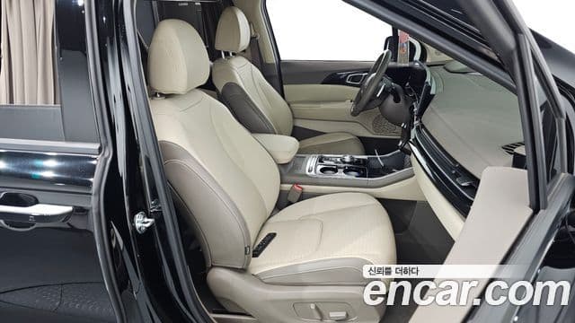 Kia Carnival 2024 — ფოტო 10/20