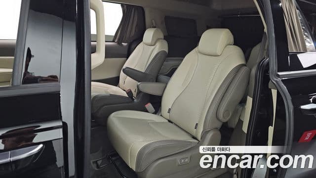 Kia Carnival 2024 — ფოტო 12/20
