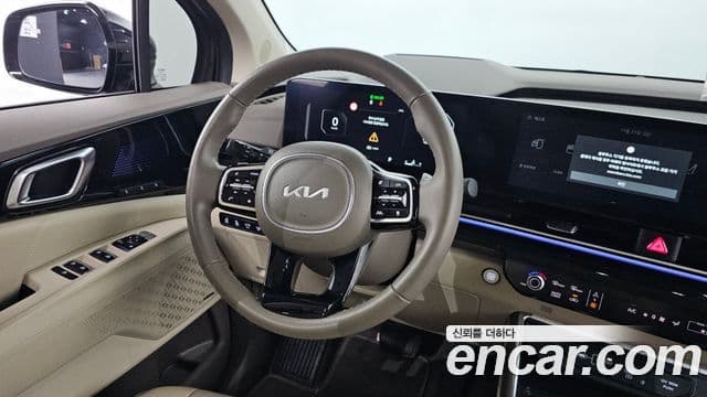 Kia Carnival 2024 — ფოტო 13/20