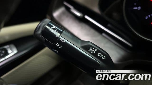 Kia Carnival 2020 — Şəkil 19/20