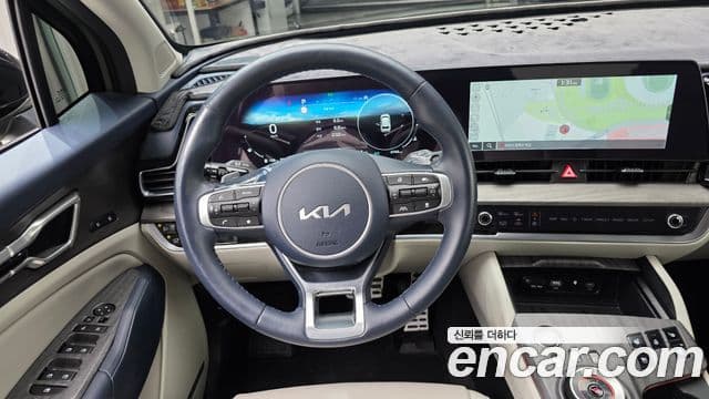 Kia Sportage 2023 — Фото 13/20