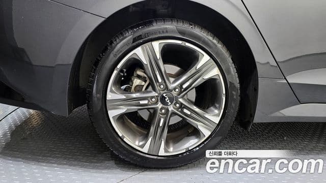 Kia K5 2022 — Şəkil 4/20