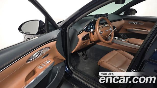 Genesis GV70 2021 — ფოტო 11/20