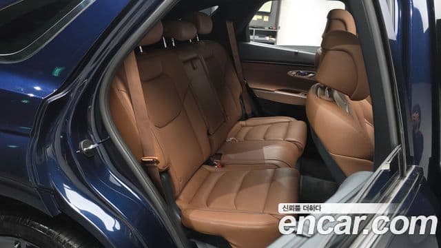Genesis GV70 2021 — ფოტო 12/20