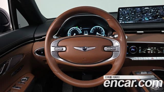 Genesis GV70 2021 — ფოტო 13/20