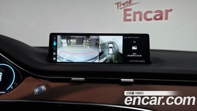 Genesis GV70 2021 — ფოტო 15/20