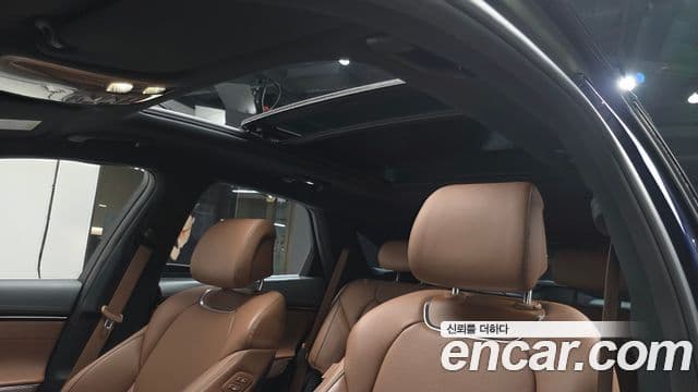 Genesis GV70 2021 — ფოტო 19/20