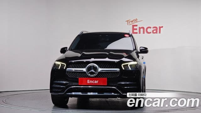 Mercedes-Benz GLE-Class 2019 — ფოტო 3/20