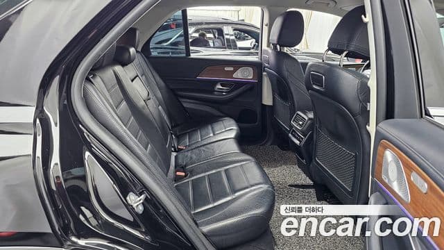 Mercedes-Benz GLE-Class 2019 — ფოტო 12/20