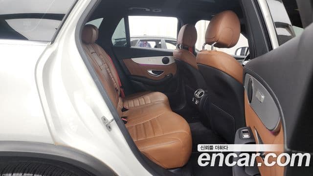 Mercedes-Benz GLC-Class 2022 — Şəkil 11/20