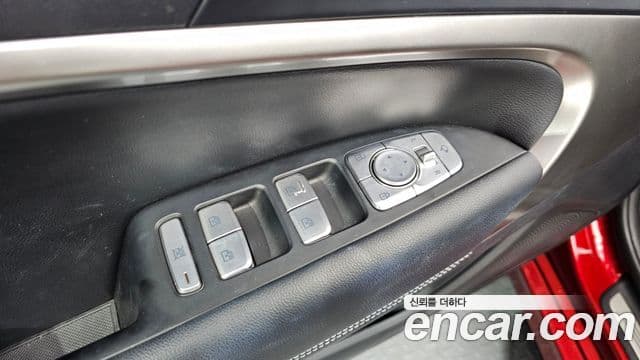 Genesis G70 2022 — ფოტო 19/20