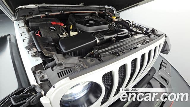 Jeep Wrangler 2020 — Şəkil 6/20